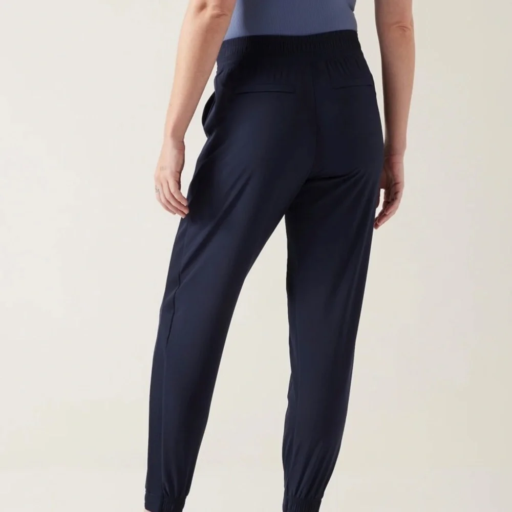 Athleta Brooklyn Jogger size 24 - Picture 8 of 9